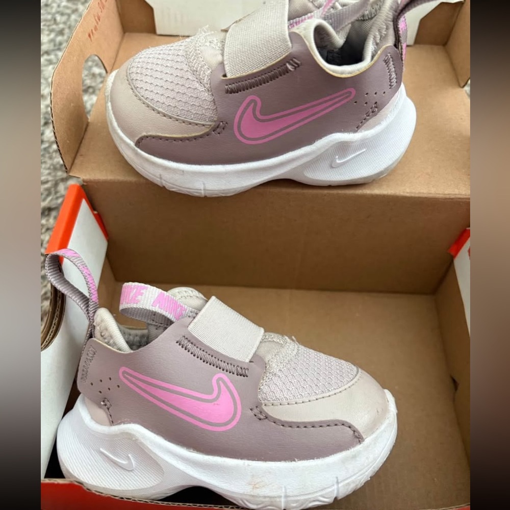 Nike Kids Sneakers - Pink and Cream